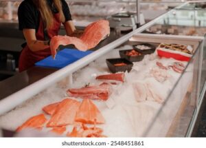 What Is the Difference Between a Seafood Supplier and a Seafood Distributor?